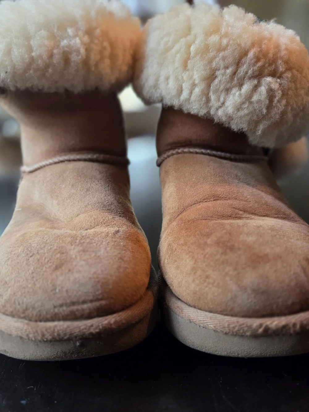 UGG Irina Tessie Pom Pom boots feature, chestnut size womens 8